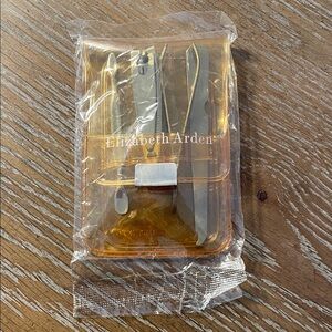 Elizabeth Arden 4-Piece Manicure Kit with Case